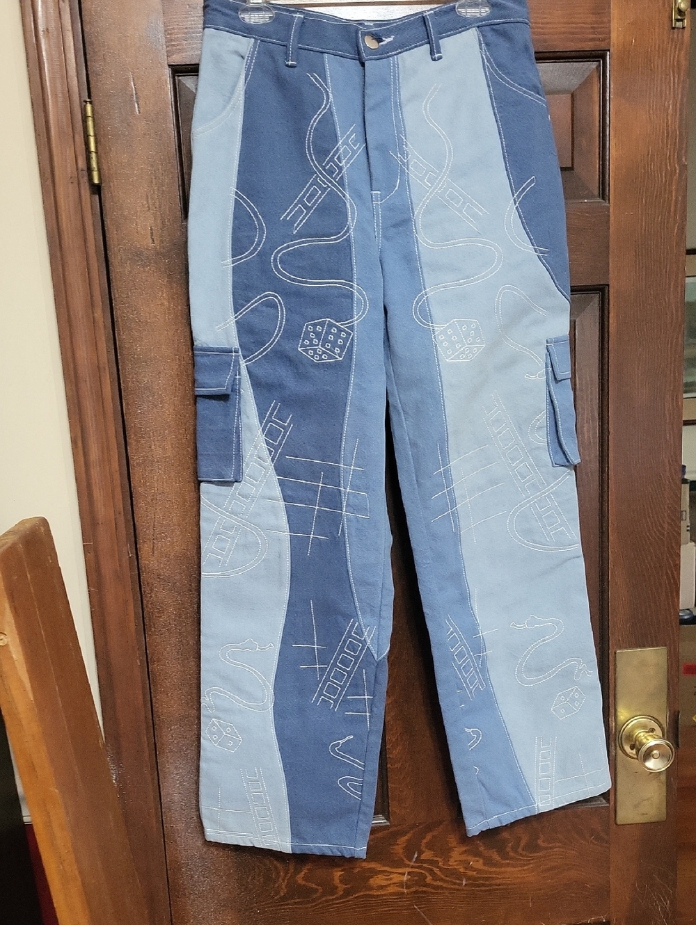 Vitamin Kash Two-Tone Embroidered Graphic Blue Cargo Jeans